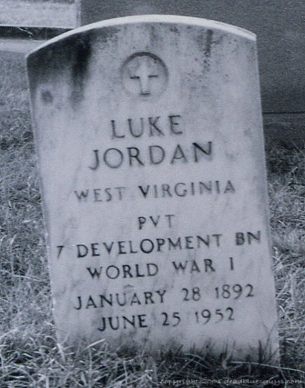 Photo of Jordan’s grave by Kevin Cleary.