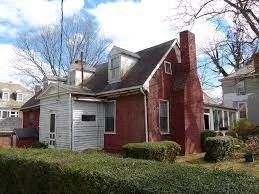  The original front porch of the house at 1104 Jackson Street is now enclosed. Courtesy of Kipp Teague 